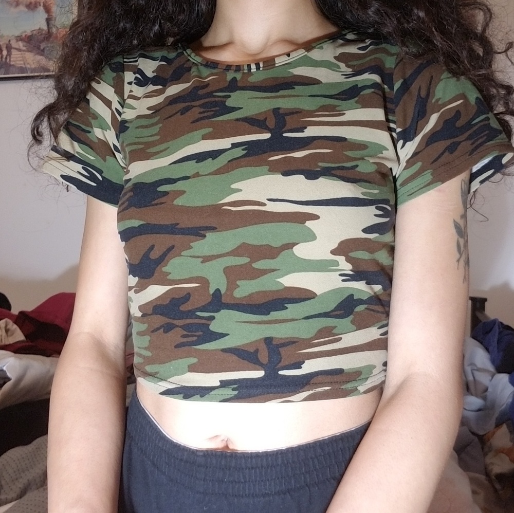 Crop top